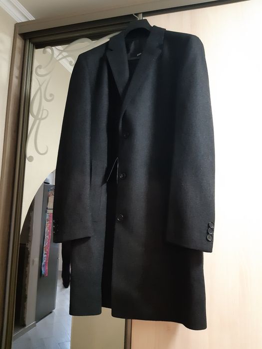 Мужское пальто прямого кроя BOSS HUGO

HUGO