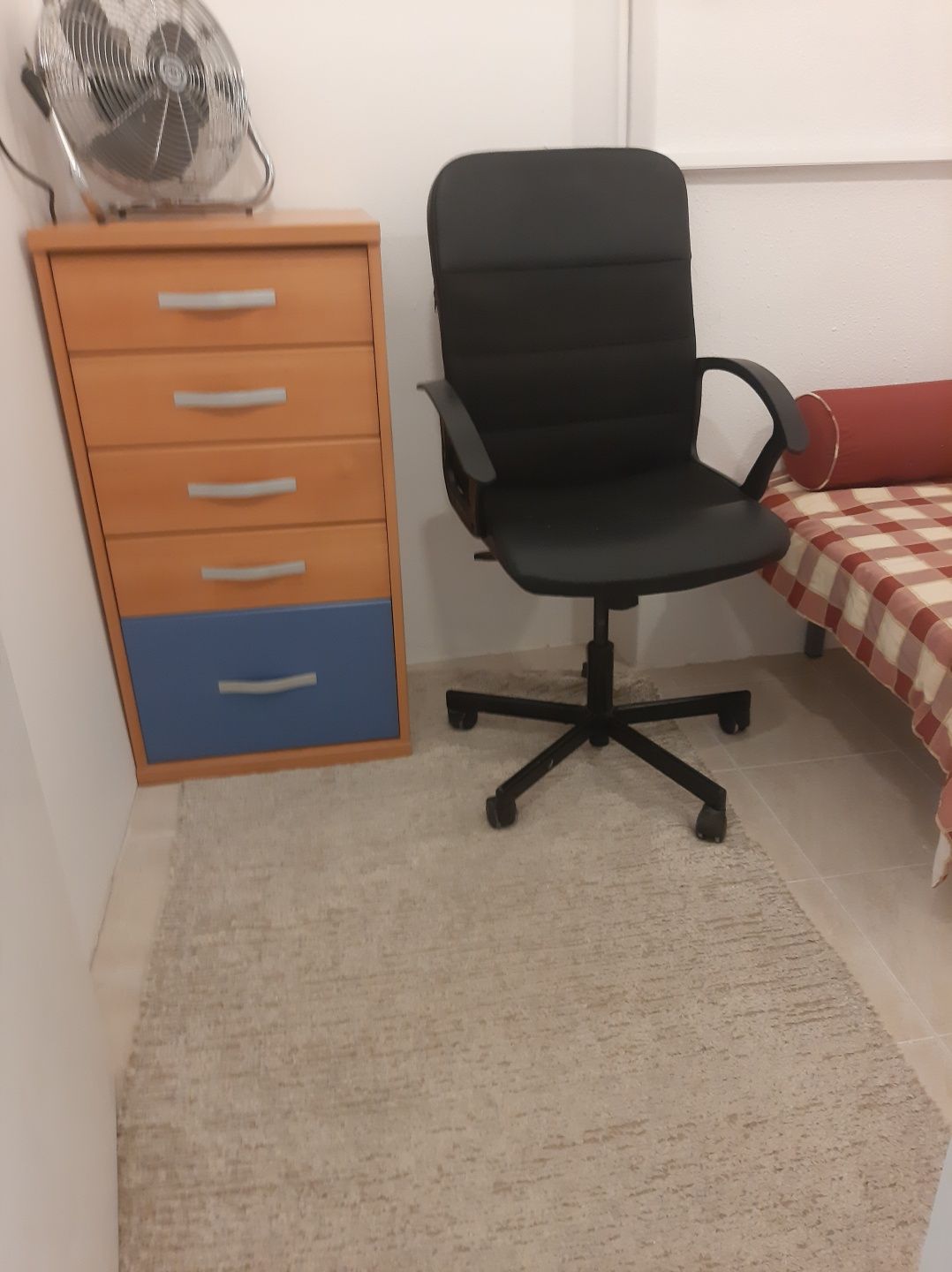 Alugo quarto Fontainhas cascais