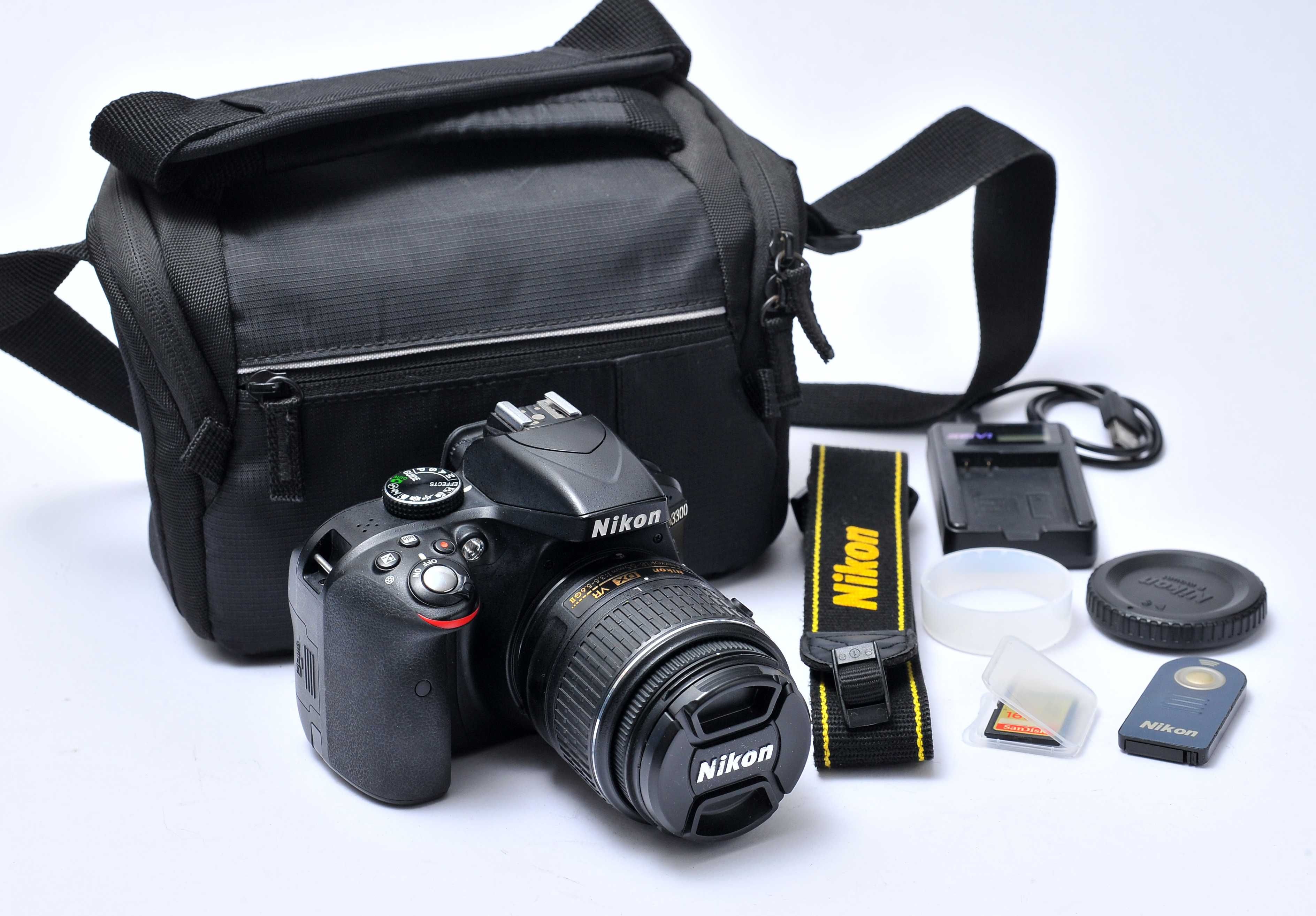 Nikon D3300 C/ lente 18-55mm