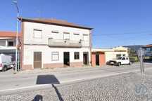 Casa tradicional T6 em Avelar de 466,00 m2