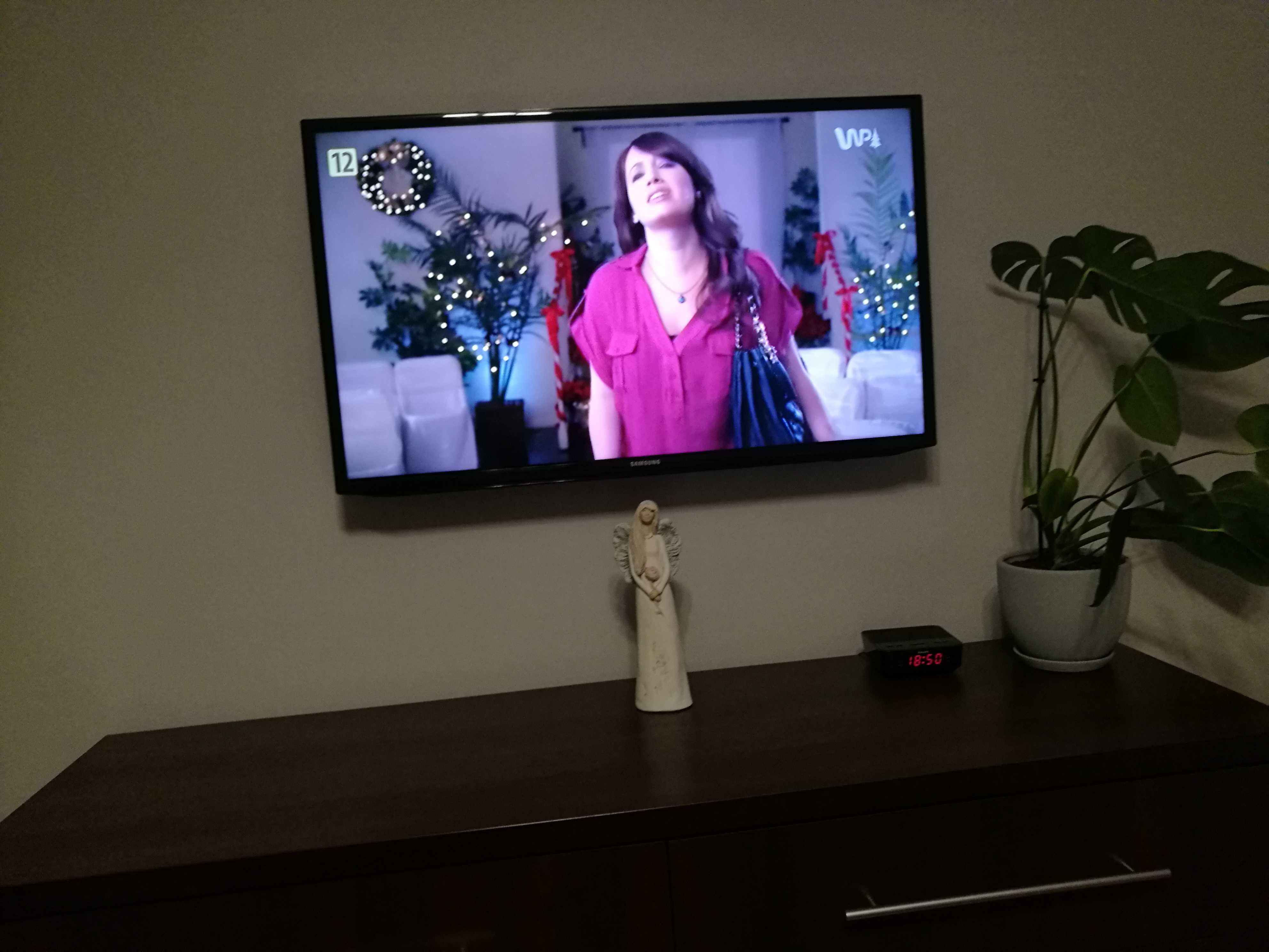 Telewizor SAMSUNG 40" TV