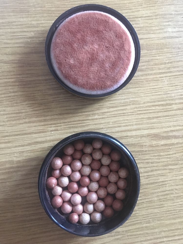 Puder w kulkach brąz . Oriflame