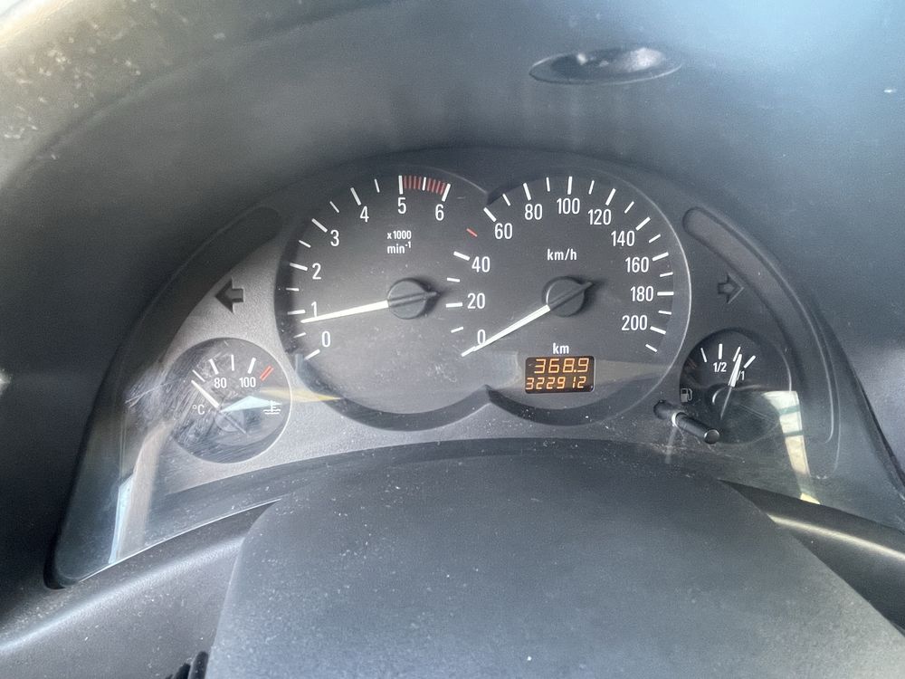 Opel corsa van 1.3 CDT| comercial 2006