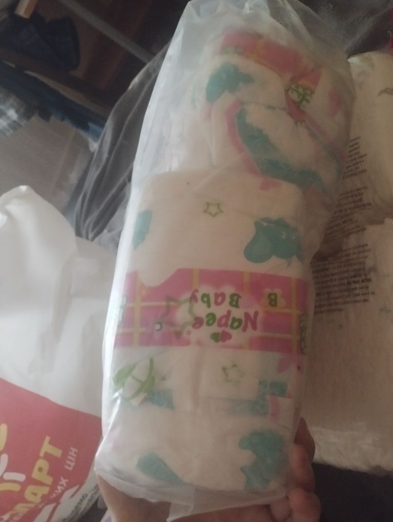 Продам підгузники 2, 3