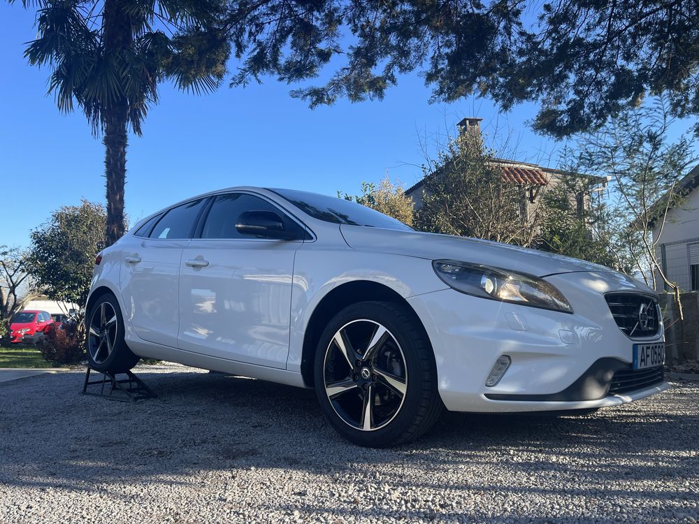 Para venda volvo v 40 R design D 2 com garantia de 24 meses