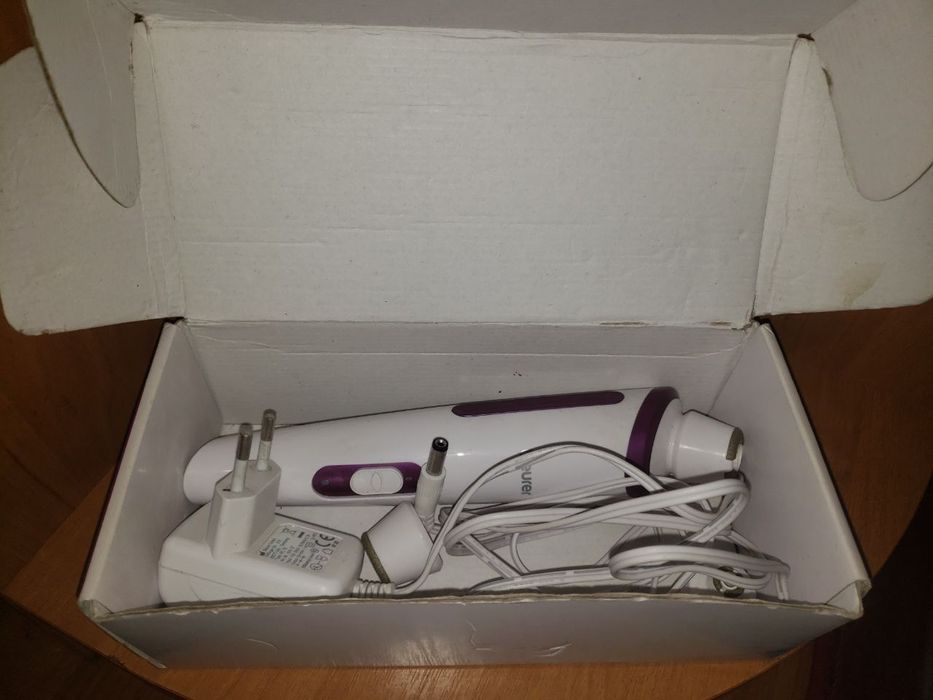 Апарат для пілінгу (мікродермабразії)