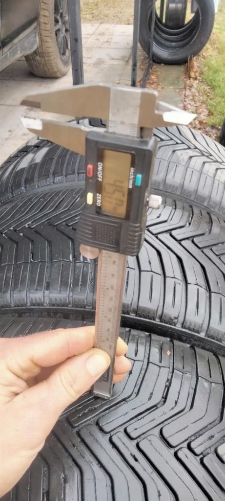 Michelin CrossClimat 235/55R18 Opony Całoroczne 2019r. Rant ochronny