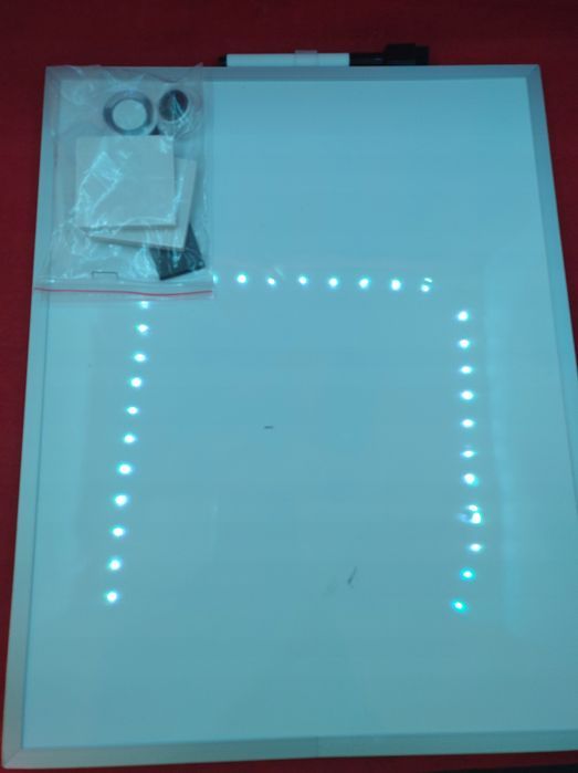 tablica 38x27cm biała z srebrną ramką z czarnym markerem i gumką diy