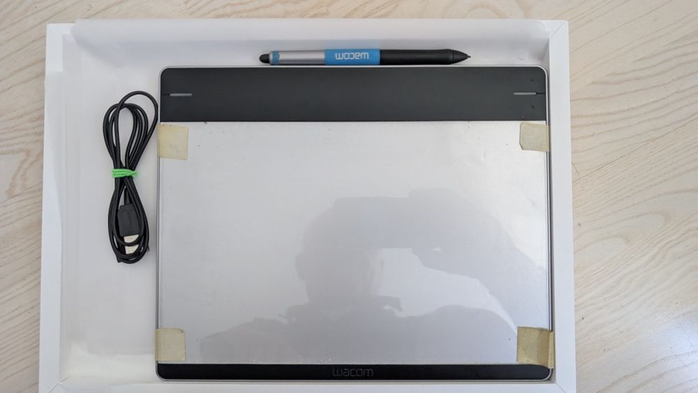 Графический планшет CTH-680 Intuos
