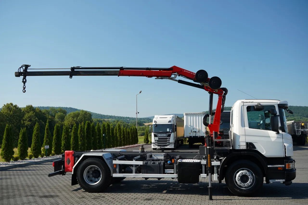 Scania P 280 / 4X2 / SIŁOWNIK DO WYWROTU / + HDS HMF 635 / UDŹWIG 1 500 KG / MAX WYSÓW 7 M / STEROWANIE RADIOWE / EURO 6