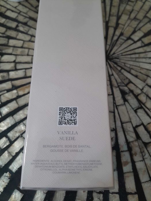 Ariana grande love notes vanilla suede perfume