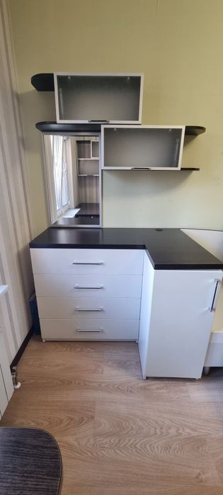 Продам комплект меблі в дитячу кімнату .