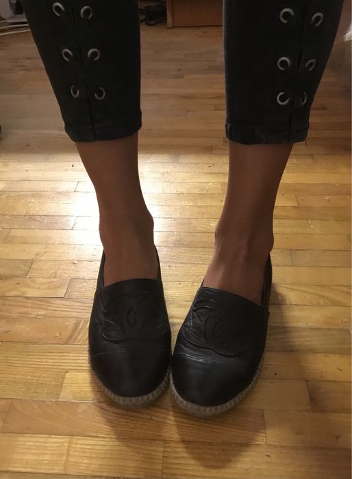 Продам черные кожаные эспадрильи со значком Chanel, 37 размер