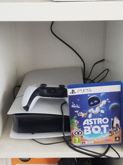 Ps5 com leitor de disco + Astro bot