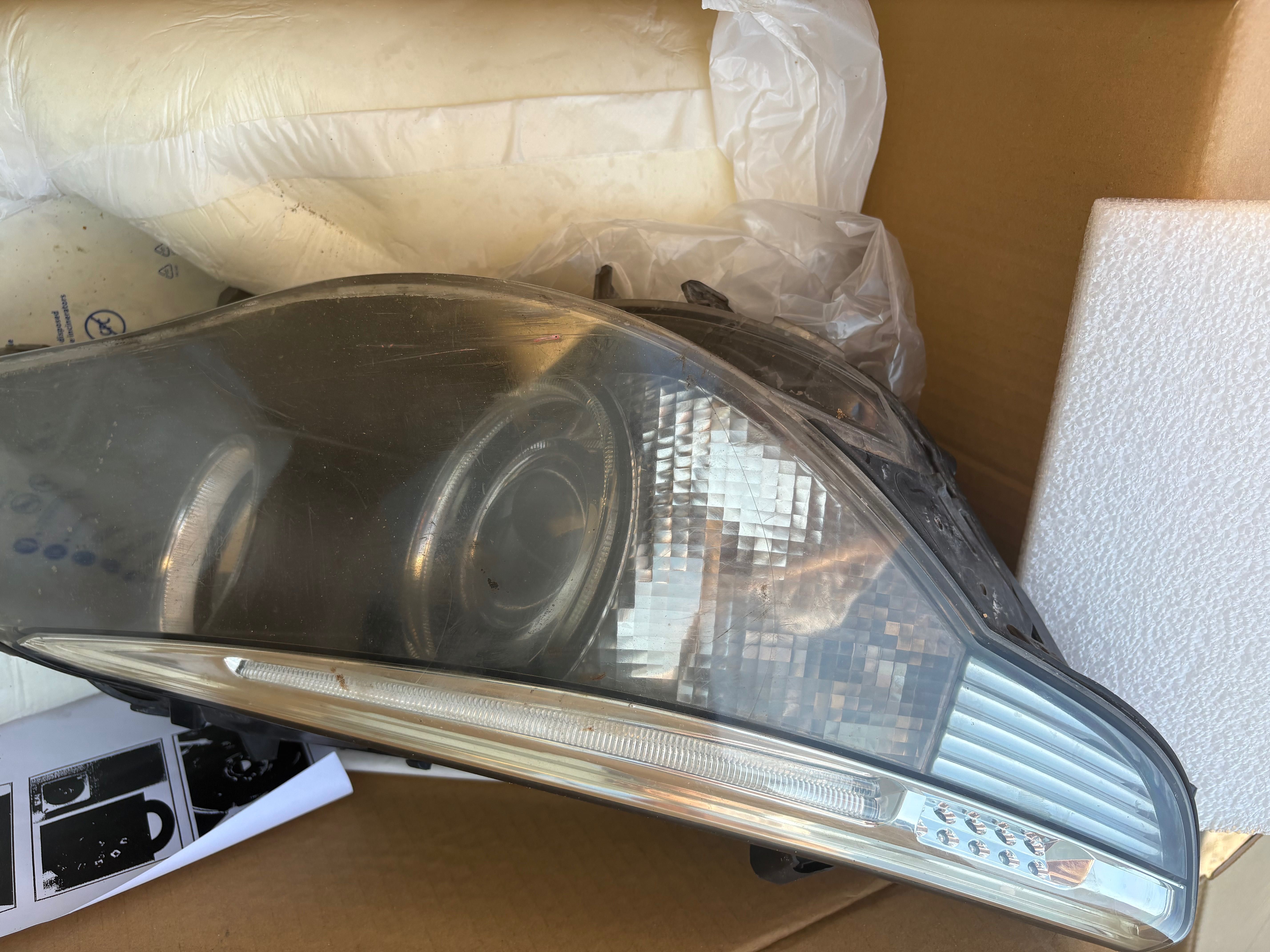 Lampy Xenon Bmw e60