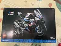 Конструктор LEGO Technic BMW M 1000 RR (42130)