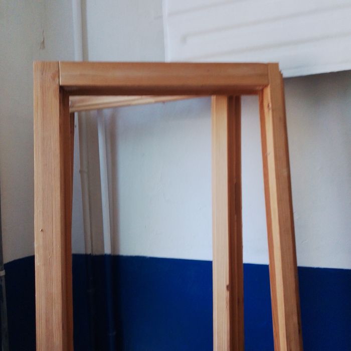 Двери двух створние новие дерево