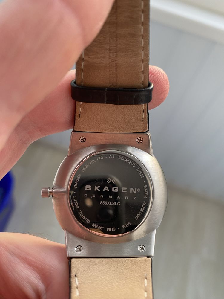 Продам часы SKAGEN 856XLSLC