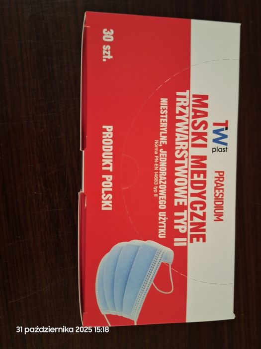 Maseczki jednorazowe.