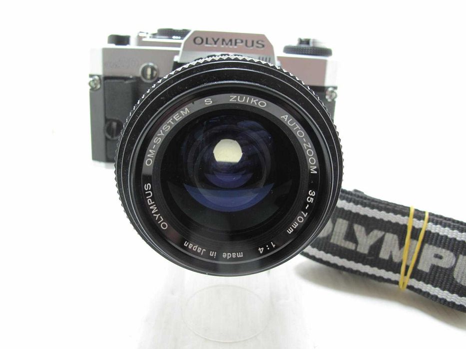 Olympus  OM 20 com Ojectiva OM Auto zoom 35 - 70