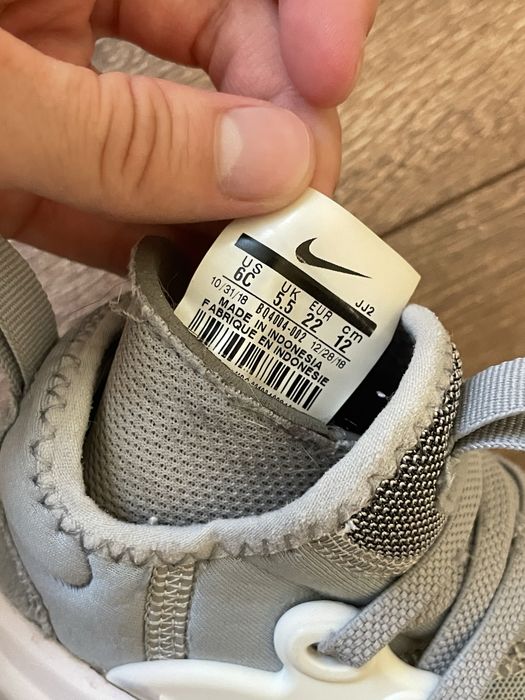 Дитячі кросівки 22 розміру