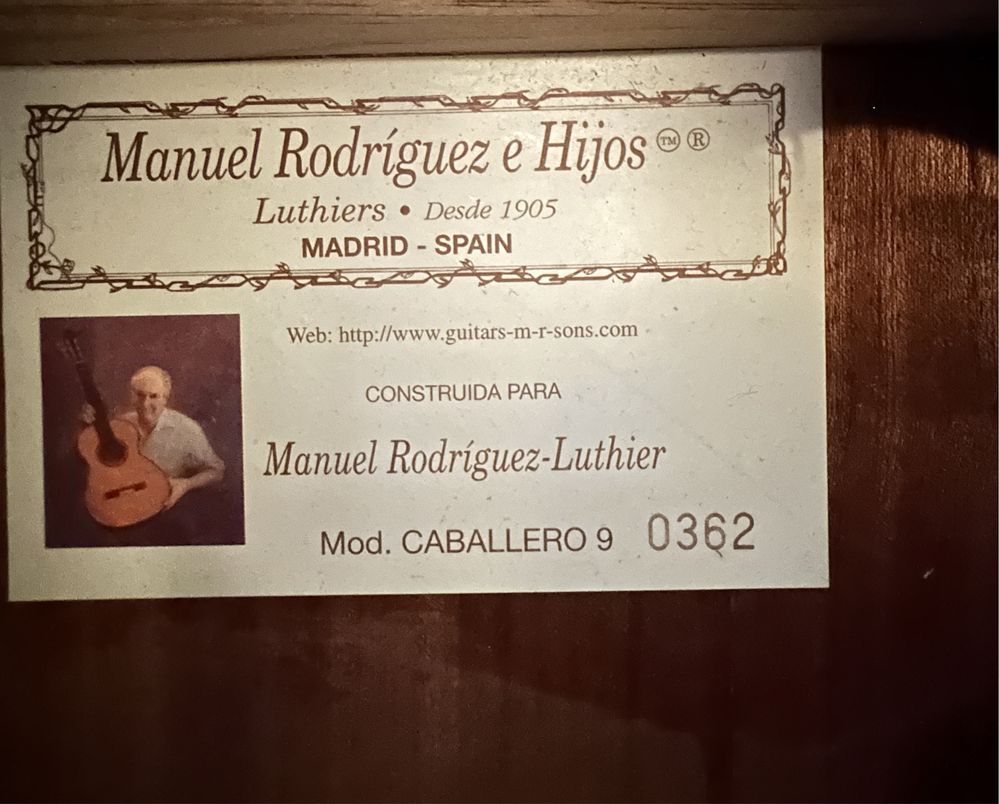 Guitarra Clássica Manoel Rodríguez Eletrificda com Pré Fishman Presys