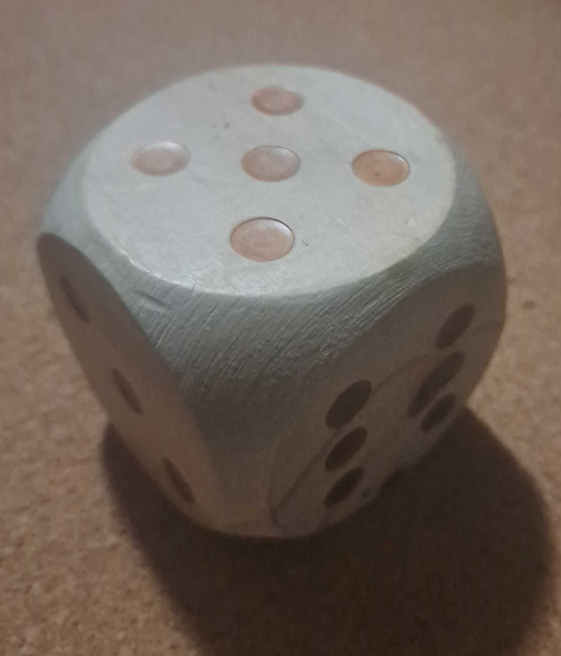 Duża drewniana sześciokątna kostka do gry, 5,5 × 5,5 × 5,5 cm