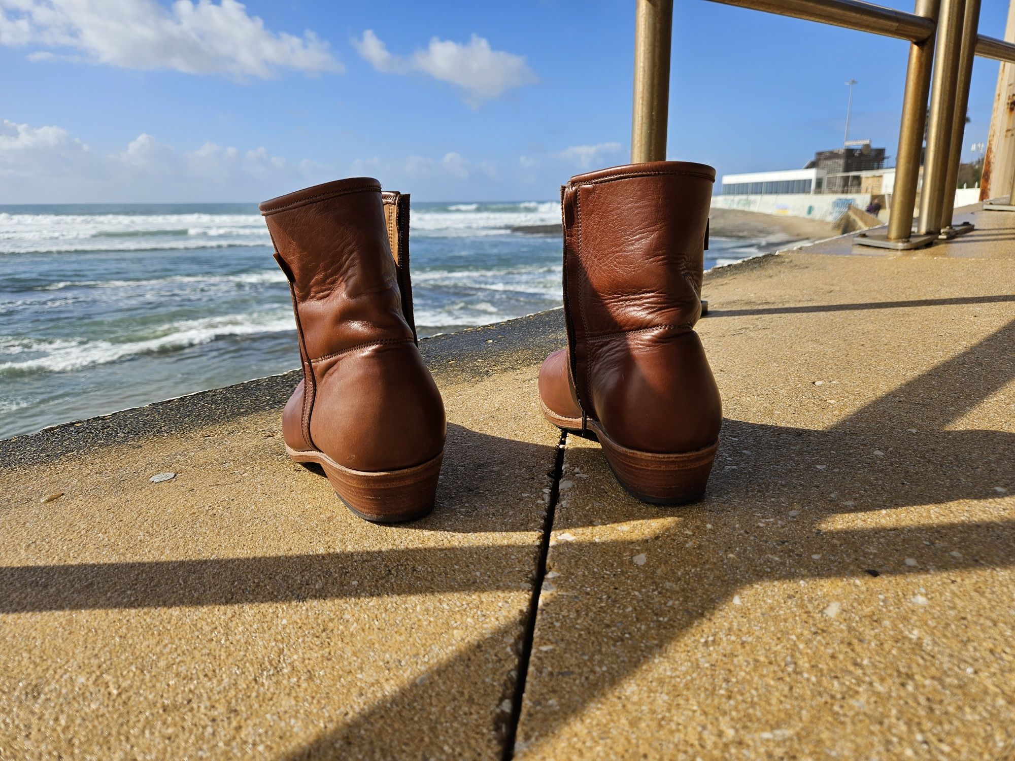 Botas em pele de vitela feitas à mão