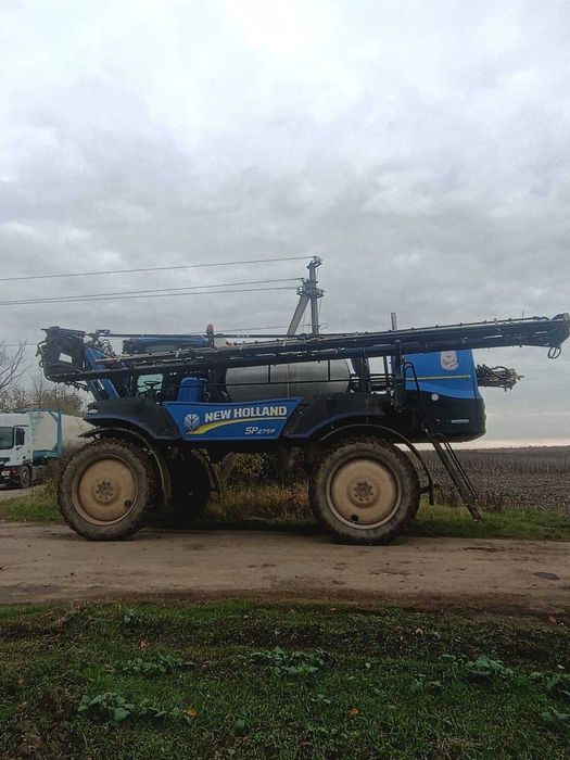 оприскувач самохідний New Holland SP275F
