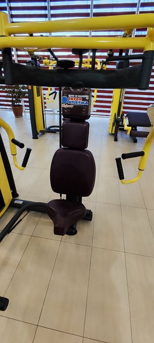 Перетяжка мебели, тренажёров в спорт залах