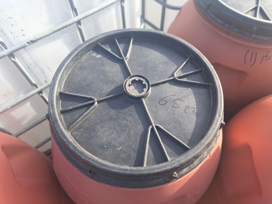 Beczka 250 L jak nowa po spożywce