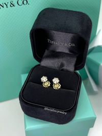 Золотые Серьги пусеты с GIA бриллиантами 1.01ct