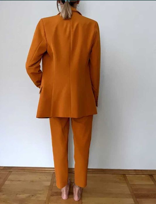 Продам жіночій костюм від українського бренду