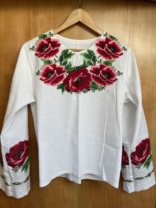 Вишита сорочка вишиванка