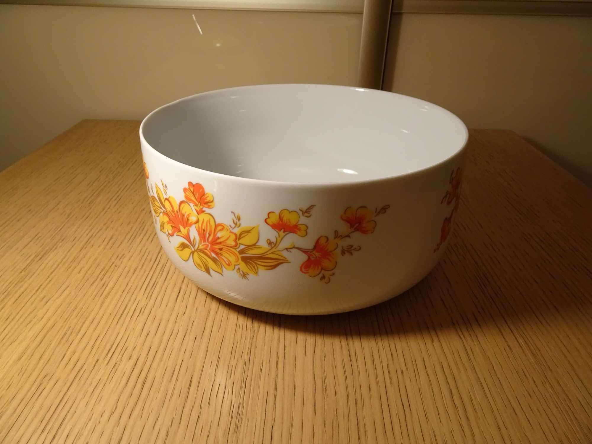 Porcelanowa misa, salaterka Fabryka Porcelany Książ, PRL, Vintage