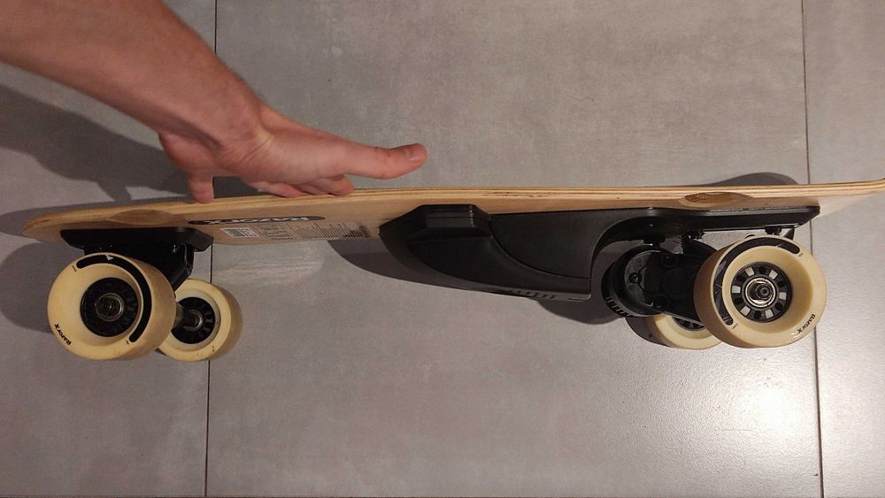 Deskorolka Elektryczna RazorX Cruiser – BRAK PILOTA I ŁADOWARKI