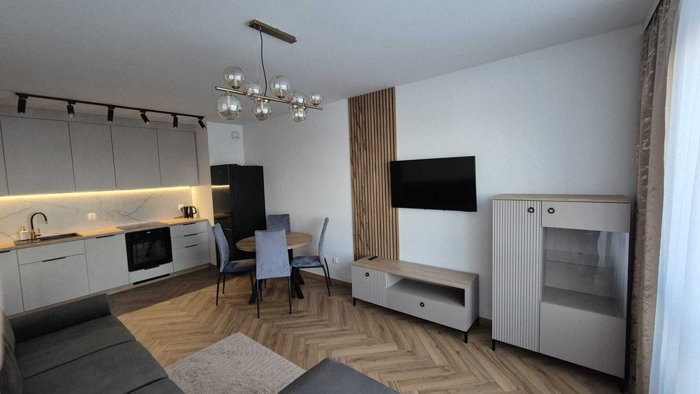 Wynajmę 2 Pokojowe Mieszkanie z parkingiem ul. Lubicka