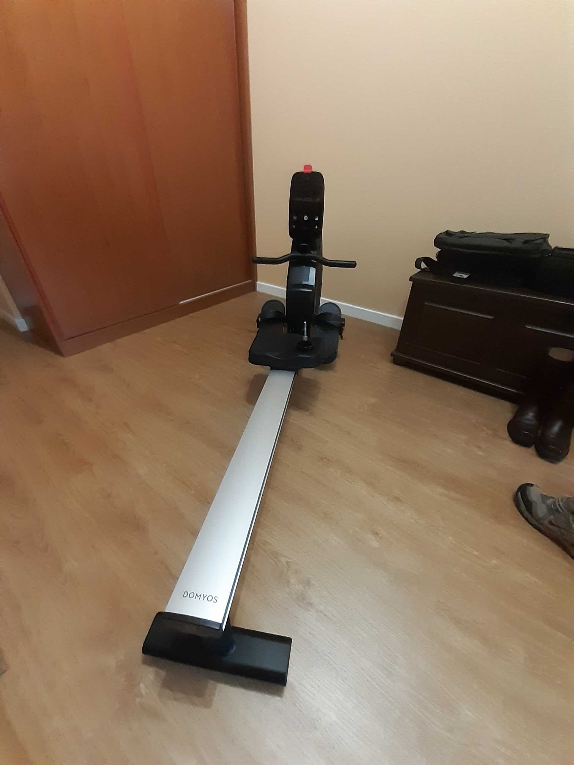 Máquina de remo DOMYOS 500 B Auto Alimentada como nova - 250 Euros