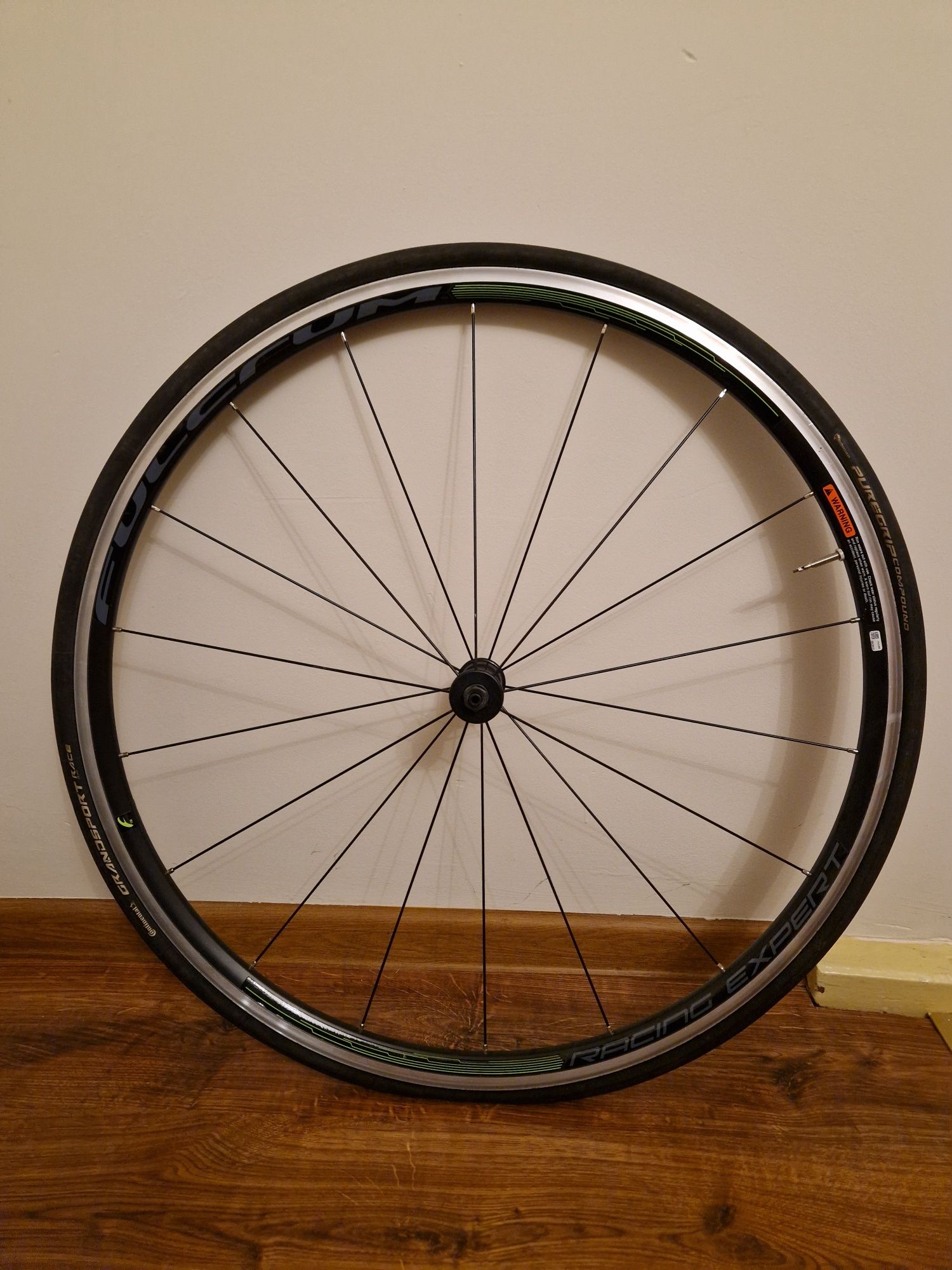 Komplet kół Fulcrum Racing Expert (z dętkami i oponami)