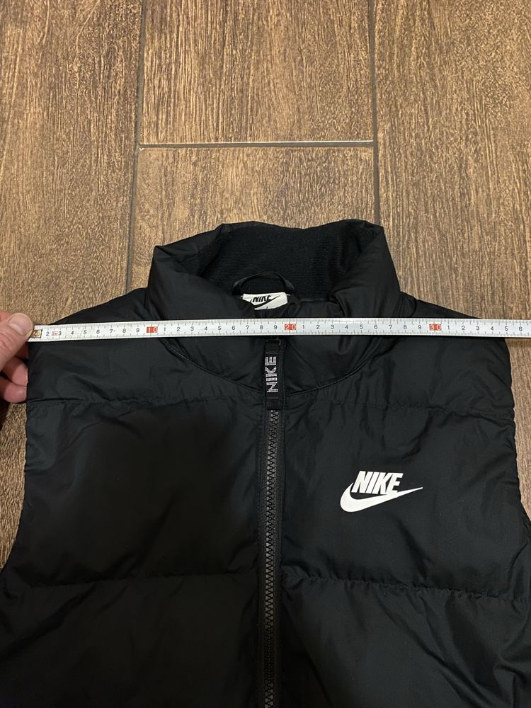Жилетка Nike SNYFL VEST DX1296-010