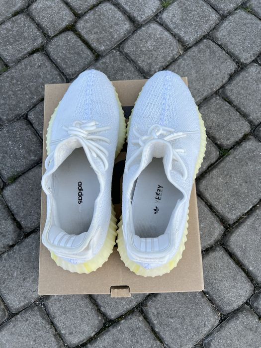 Adidas yeezy boost 350 v2 Cream White