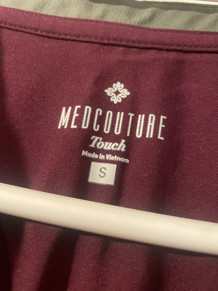 Bluza medyczna S + joggery M (Med Couture)