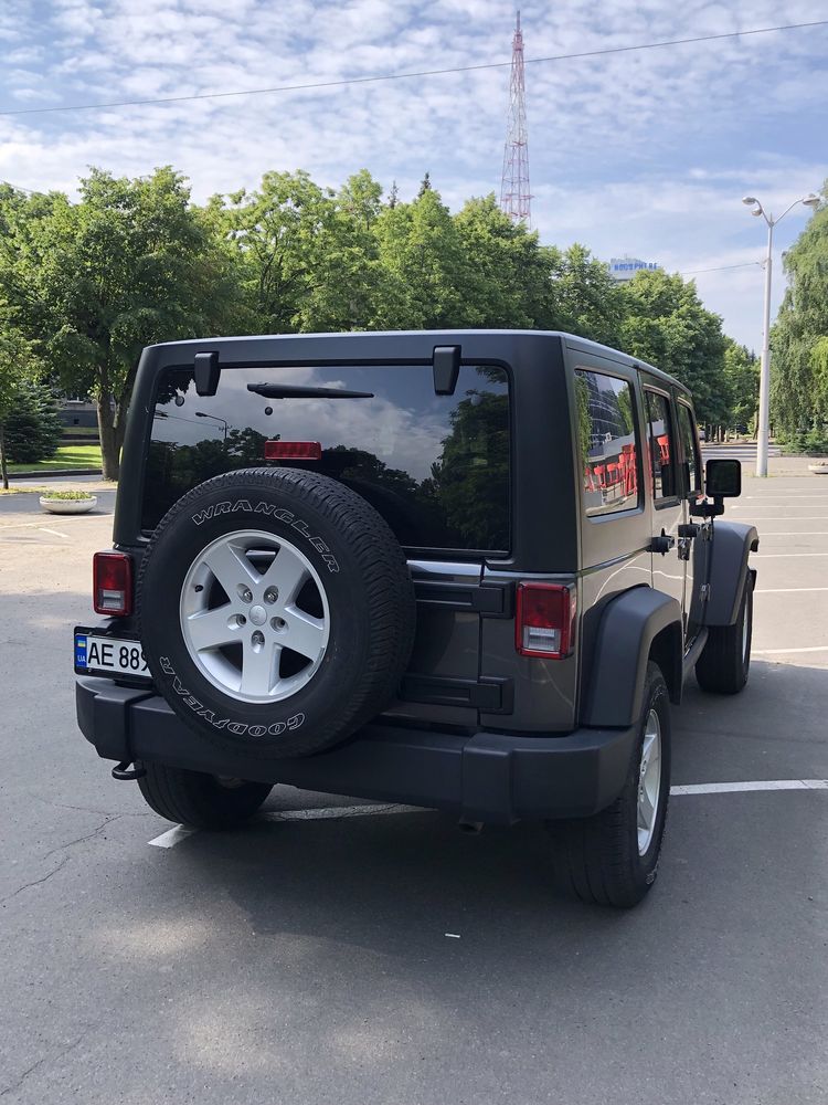 Продам Jeep Wrangler Limited Sport 2018