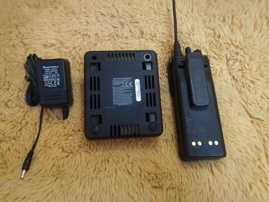 Krótkofalówka radio Motorola Radius GP900.