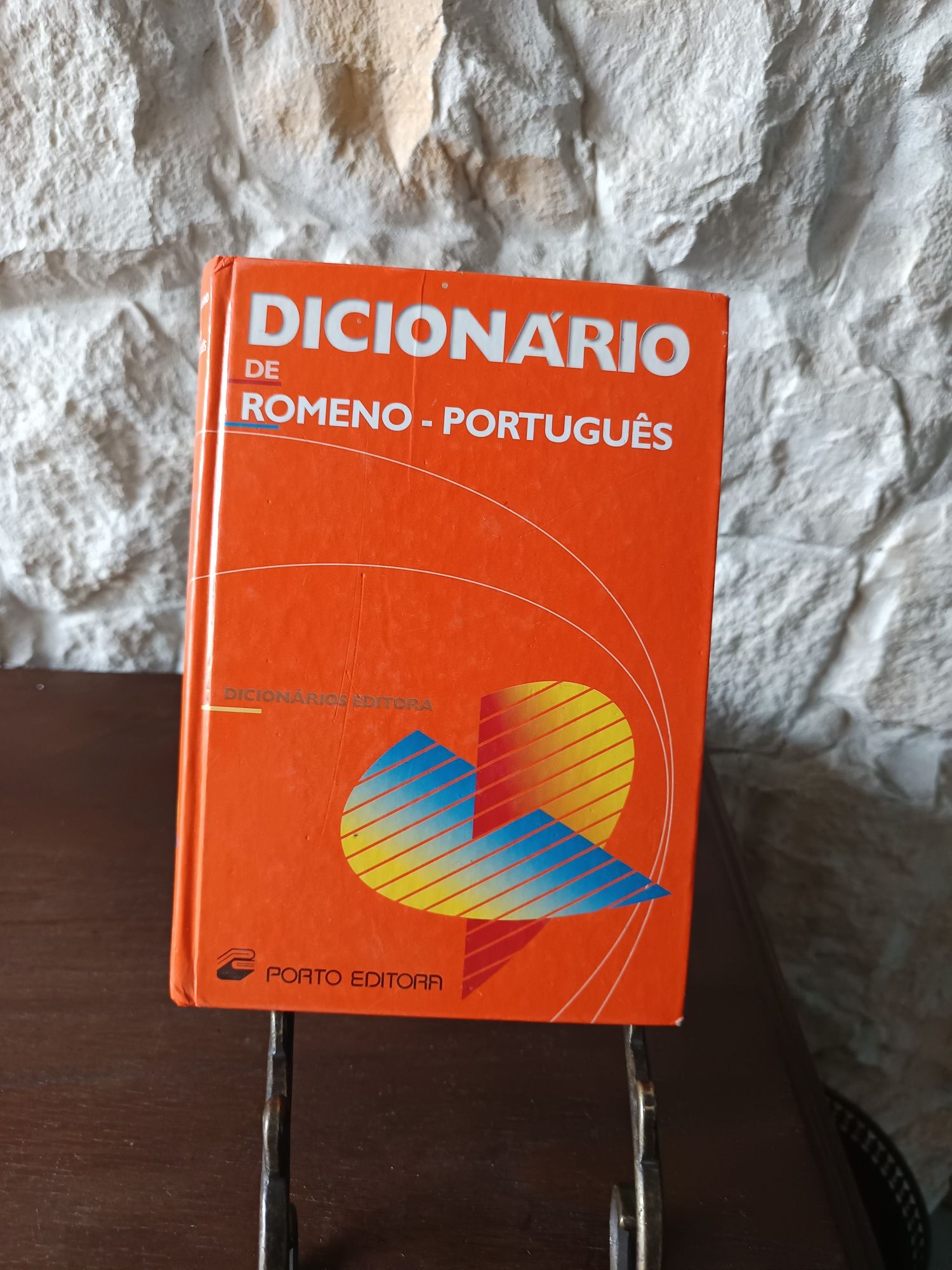 Dicionário Romeno Português