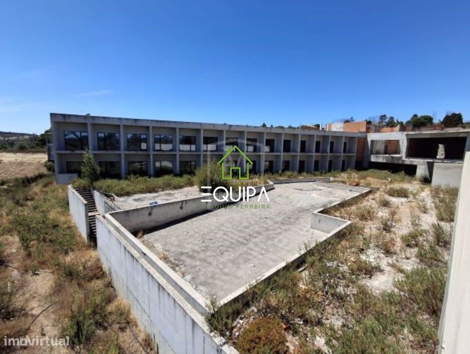 Hotel em construção em Constança - Santarém