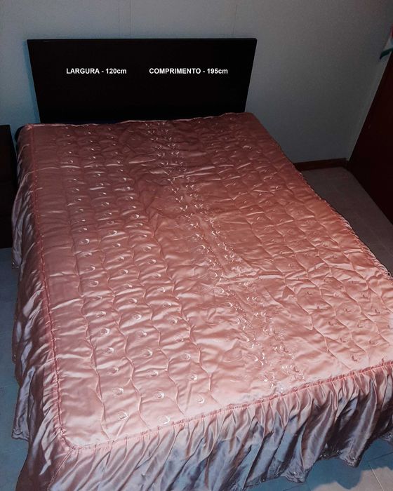 Edredom com 2 almofadas (em cetim)