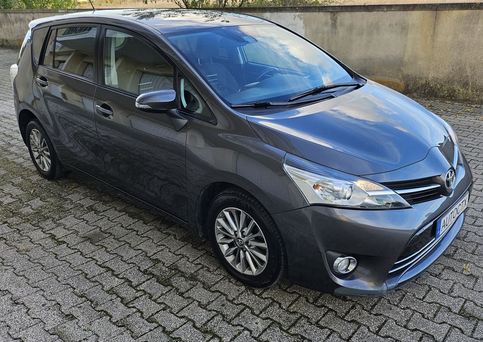 TOYOTA VERSO D4D 7 LUGARES 175 MIL KM