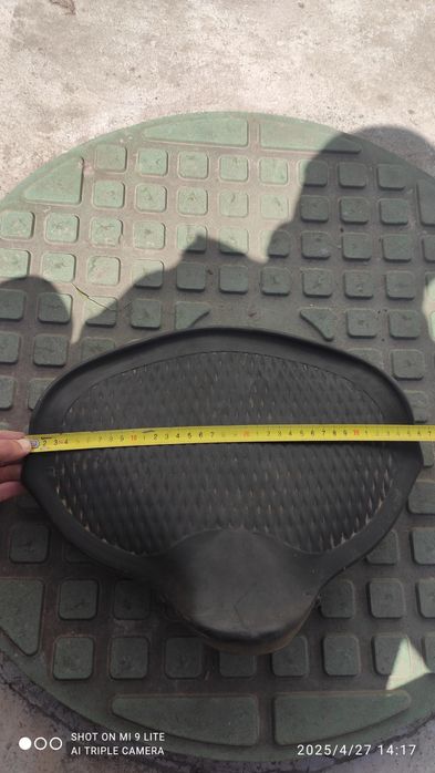 Сидіння лопух  Іж 49; Іж56;к750Мт Дніпр