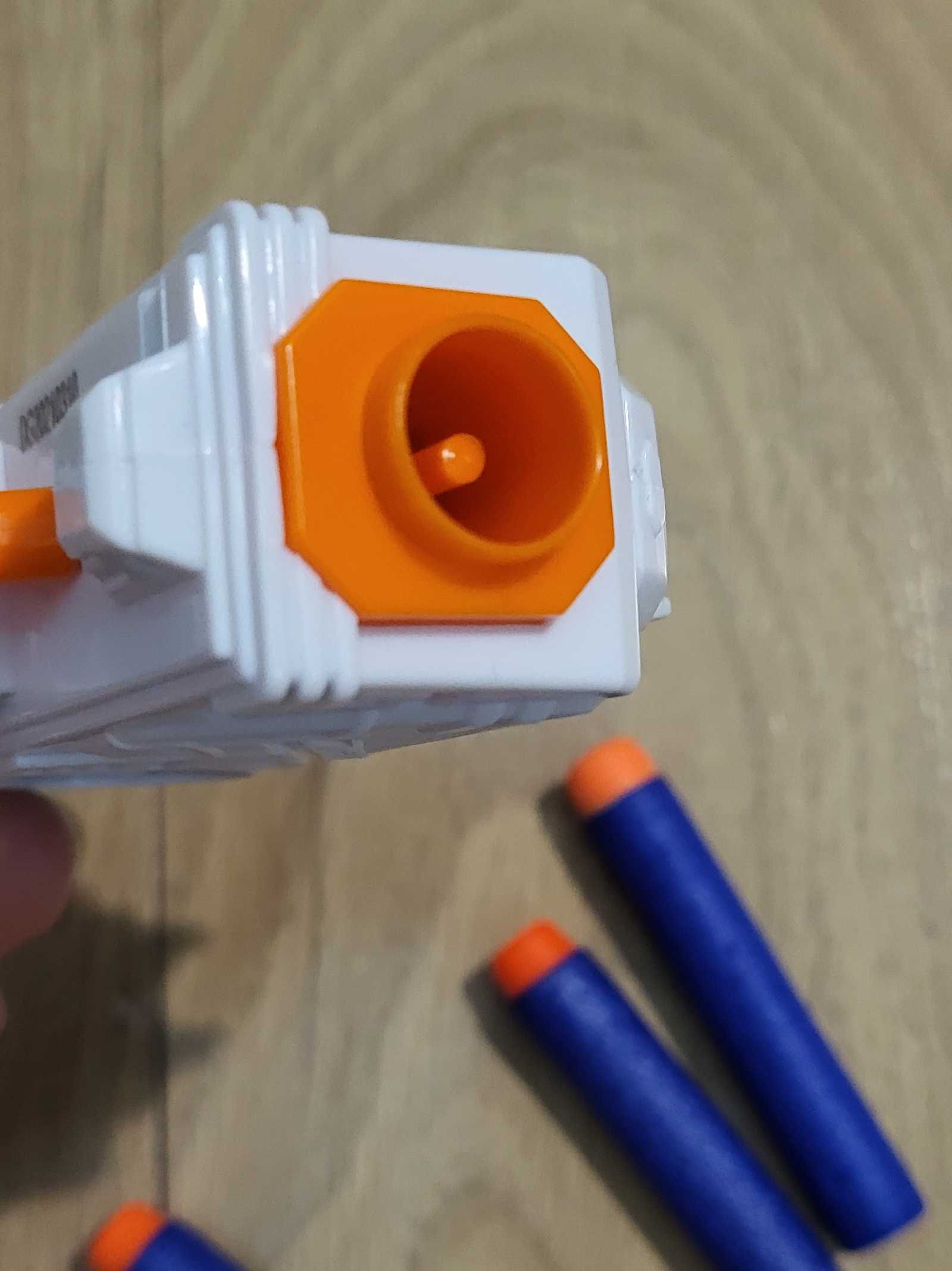 Pistolet wyrzutnia strzałki nerf ZURU strzałka